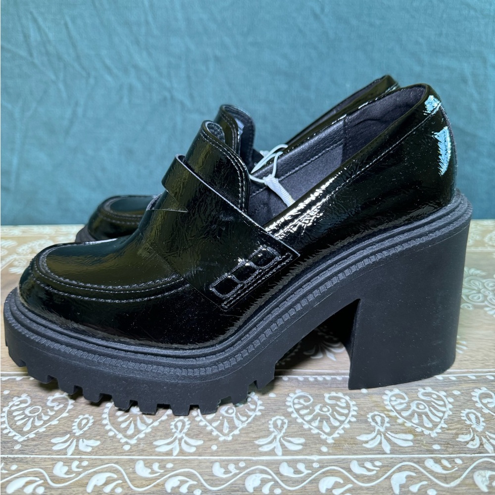 Black Loafer Pump